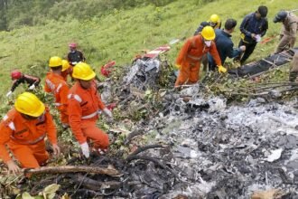 केदारनाथ-में-जिस-कंपनी-का-हेलिकॉप्टर-हुआ-क्रैश,-उसके-खिलाफ-हुई-बड़ी-कार्रवाई