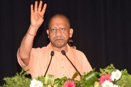 cm-yogi-varanasi-visit:-आज-काशी-आएंगे-सीएम-योगी,-विश्वनाथ-धाम-में-लगाएंगे-हाजिरी;-करेंगे-निरीक्षण-और-बैठक