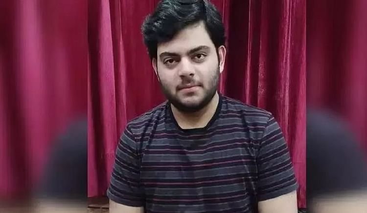 prayagraj-:-माफिया-अतीक-के-बेटे-अली-अहमद-की-बैरक-में-मिली-नकदी,-नैनी-जेल-के-जेलर-और-चीफ-वार्डन-सस्पेंड