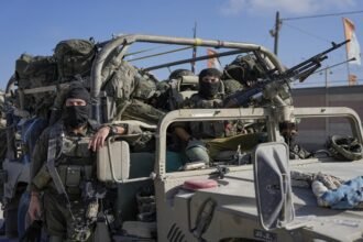 ईरान-से-जंग-के-बीच-इजरायल-ने-गाजा-में-मचा-दिया-कोहराम,-प्रत्यक्षदर्शियों-ने-बयां-किया-हाल