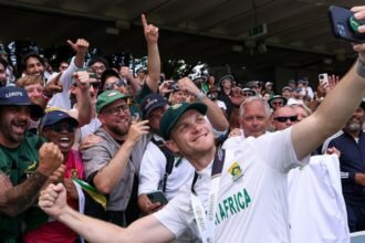 कोर्बिन-बॉश-ने-रच-दिया-इतिहास,-सेंचुरी-के-बाद-झटके-5-विकेट,-ऐसा-करने-वाले-साउ​थ-अफ्रीका-के-पहले-खिलाड़ी