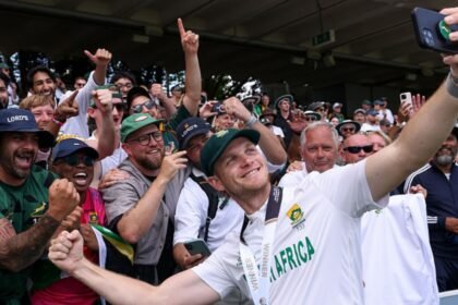 कोर्बिन-बॉश-ने-रच-दिया-इतिहास,-सेंचुरी-के-बाद-झटके-5-विकेट,-ऐसा-करने-वाले-साउ​थ-अफ्रीका-के-पहले-खिलाड़ी