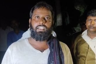 lakhimpur-kheri:-पेड़-पर-फंदे-से-लटका-मिला-11-साल-के-बालक-का-शव,-परिजनों-ने-लगाया-हत्या-का-आरोप,-हंगामा