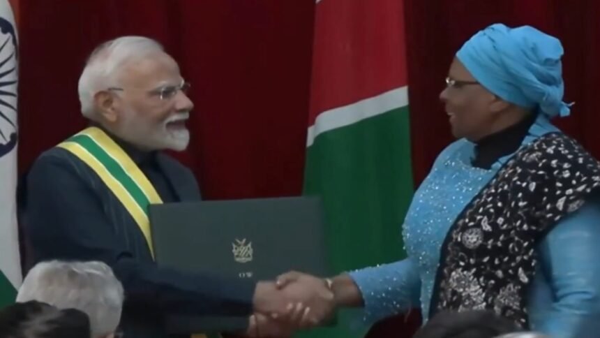 pm-modi-namibia-visit:-पीएम-मोदी-को-नामीबिया-के-सर्वोच्च-पुरस्कार-से-किया-गया-सम्मानित