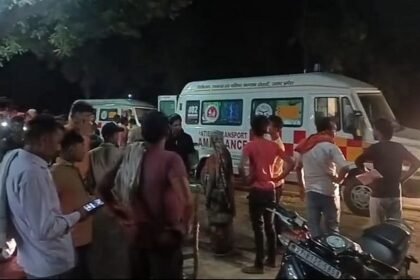aligarh-road-accident:-स्टीयरिंग-फेल,-श्रद्धालुओं-से-भरी-ट्रैक्टर-ट्रॉली-पलटी,-12-घायल,-कई-की-हालत-नाजुक