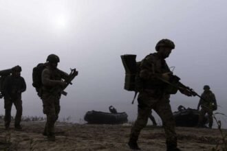 यूक्रेन-ने-की-रूसी-एजेंट-की-हत्या,-कीव-में-अधिकारी-को-मारने-का-था-संदेह;-रूसी-ड्रो-हमले-में-4-लोगों-की-मौत