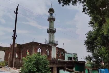 मड़ई-मस्जिद-विवाद:-vhp-और-बजरंग-दल-का-आंदोलन-स्थगित,-प्रशासन-करेगा-जांच