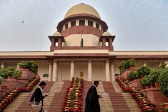 मुंबई-ट्रेन-ब्लास्ट-केस:-सुप्रीम-कोर्ट-ने-सभी-12-आरोपियों-को-बरी-करने-के-फैसले-पर-लगाई-रोक,-जानें-और-क्या-कहा