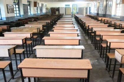 रसूखदारों-की-मनमानी:-आरटीई-के-तहत-14-स्कूलों-ने-138-बच्चों-को-नहीं-दिया-प्रवेश,-चक्कर-लगा-रहे-अभिभावक