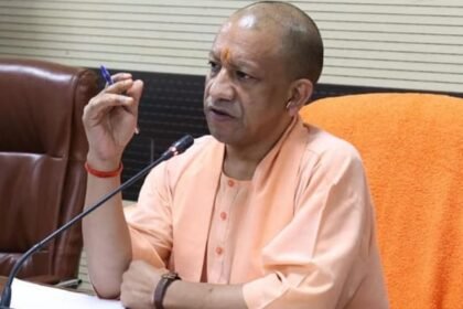 up-news:-सीएम-योगी-ने-ऊर्जा-विभाग-के-अफसरों-की-बुलाई-बैठक,-बिजली-कटौती-की-शिकायतों-की-करेंगे-समीक्षा