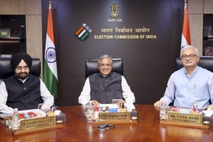 sir-में-कवर-हुए-बिहार-के-99.8%-वोटर,-बचे-हुए-लोगों-की-सूची-हर-पार्टी-के-पास,-चुनाव-आयोग-ने-पेश-किए-आंकड़े