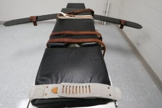 अमेरिका-में-ताबड़तोड़-दी-जा-रही-है-सजा-ए-मौत,-जानें-ट्रंप-और-उनकी-पार्टी-से-क्या-है-कनेक्शन