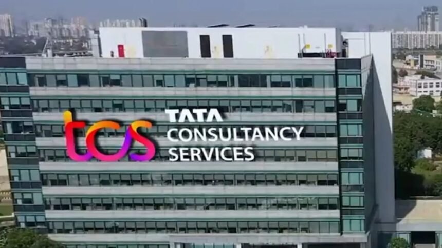 tcs-में-छंटनी-पर-केंद्र-सरकार-अलर्ट,-कंपनी-से-लगातार-संपर्क-में-it-मिनिस्ट्री