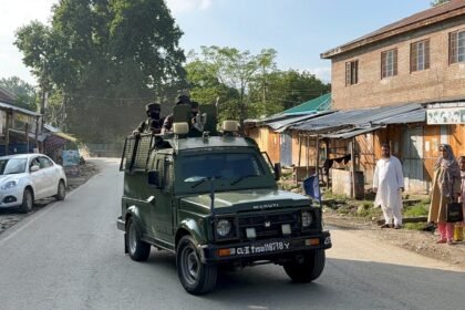 जम्मू-कश्मीर:-चुन-चुनकर-आतंकियों-का-करेंगे-खात्मा,-‘ऑपरेशन-अखल’-तीसरे-दिन-भी-है-जारी