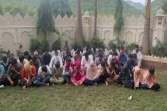 उदयपुर-के-होटल-में-वेश्यावृत्ति,-5000-रुपये-रखी-गई-एंट्री-फीस,-गुजरात-से-बस-में-भरकर-आए-लोग,-सभी-गिरफ्तार