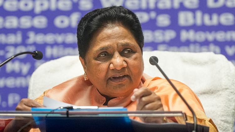 up:-मायावती-बोलीं-अमेरिकी-राष्ट्रपति-ट्रंप-का-भारत-पर-टैरिफ-लगाना-विश्वासघाती-व-देश-को-कमजोर-करने-वाला