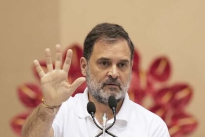 ‘वोटर-लिस्ट-पर-लोगों-को-विश्वास-नहीं,-महाराष्ट्र-में-हुई-धांधली’,-राहुल-गांधी-ने-चुनाव-आयोग-पर-फिर-उठाए-सवाल