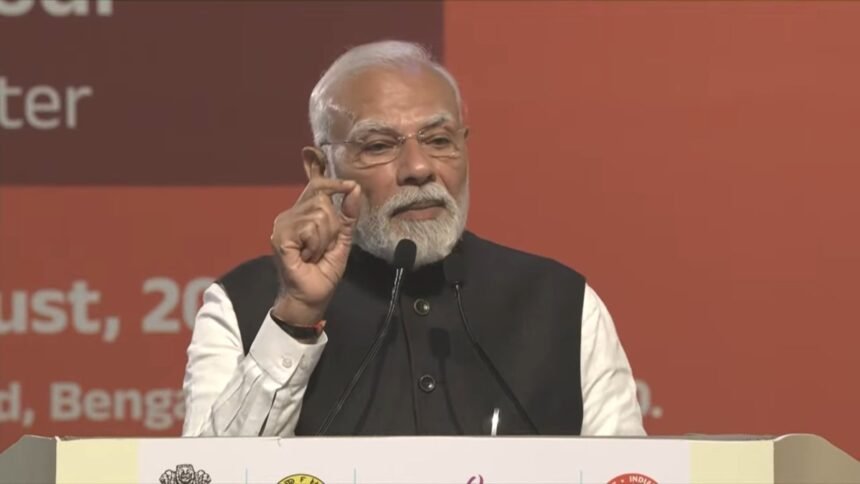 ‘तकनीक-और-रक्षा-क्षेत्र-में-“मेक-इन-इंडिया”…-यही-है-ऑपरेशन-सिंदूर-की-सफलता-का-कारण’,-बेंगलुरु-में-बोले-पीएम-मोदी