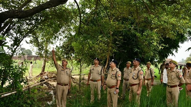 budaun-news:-प्रेमी-युगल-के-शव-मिलने-से-सनसनी,-बेर-के-पेड़-पर-लटके-मिले-दोनों,-हत्या-का-आरोप