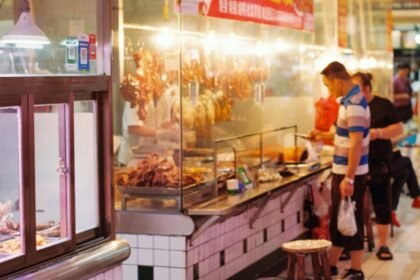 महाराष्ट्र-में-स्वतंत्रता-दिवस-पर-‘खाने-की-आजादी’-को-लेकर-मचा-बवाल,-जानें-अब-तक-क्या-क्या-हुआ?