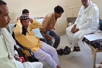 etah:-धक्का-मुक्की-में-छत-से-नीचे-गिरा-युवक,-मौके-पर-ही-मौत…तेहरे-भाई-पर-जान-लेने-का-आरोप