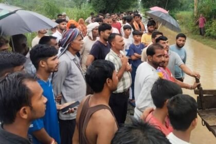 up:-नदी-ने-रोक-दिया-रास्ता…-बीमार-की-दर्द-से-कराहते-हुए-निकल-गई-जान;-पुल-नहीं-बनने-से-बने-ऐसे-हालात
