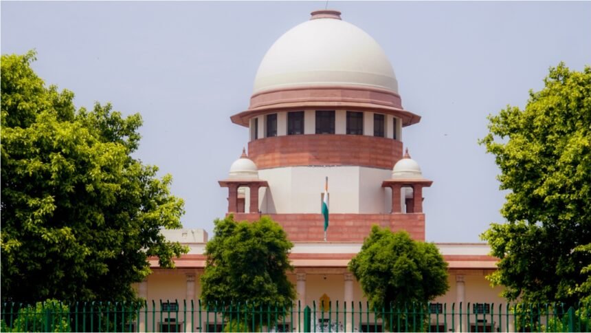 बिहार-sir-मामले-पर-sc-ने-चुनाव-आयोग-को-दिया-निर्देश,-65-लाख-लोगों-का-डेटा-होगा-जारी