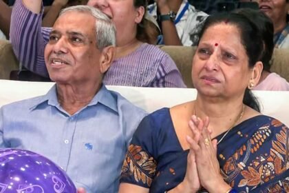 यूपी:-भारत-लौटे-अंतरिक्ष-यात्री-शुभांशु-,-मां-बोलीं-हमारा-महीनों-का-इंतजार-पूरा-हुआ;-पिता-बोले-गर्व-की-बात