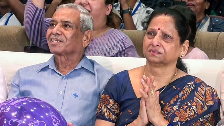 यूपी:-भारत-लौटे-अंतरिक्ष-यात्री-शुभांशु-,-मां-बोलीं-हमारा-महीनों-का-इंतजार-पूरा-हुआ;-पिता-बोले-गर्व-की-बात