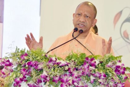 up:-सीएम-योगी-ने-कहा-मोबाइल-कॉल-जितनी-सस्ती-हो-जाएगी-रसोई-गैस,-घर-घर-पहुंचाया-जाएगा