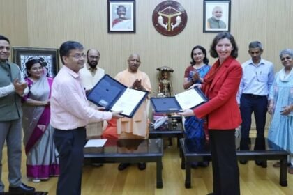 up-news:-छात्रवृत्ति-लाभार्थियों-की-चयन-प्रक्रिया-के-लिए-यूपी-सरकार-व-fcdo-के-बीच-हुआ-mou,-सीएम-योगी-रहे-मौजूद