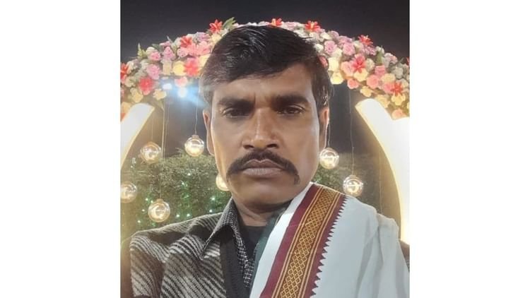 hathras-news:-चिनाई-करते-समय-दीवार-गिरी,-नीचे-दबकर-राजमिस्त्री-की-मौत,-परिवार-में-छाया-मातम