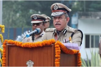 दिल्ली-पुलिस-कमिश्नर-एसबीके-सिंह-हटाए-गए,-सतीश-गोलचा-लेंगे-उनकी-जगह