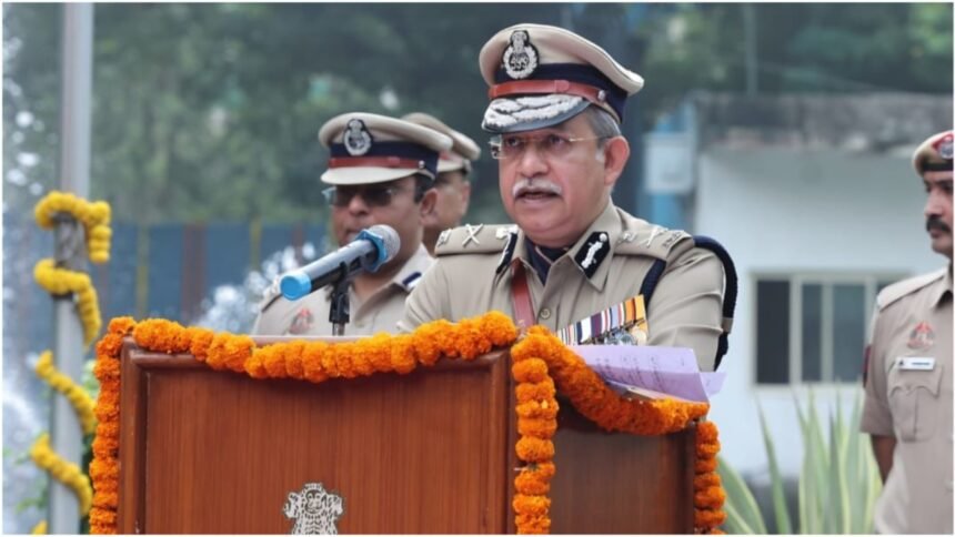 दिल्ली-पुलिस-कमिश्नर-एसबीके-सिंह-हटाए-गए,-सतीश-गोलचा-लेंगे-उनकी-जगह