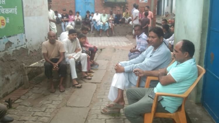 यूपी-से-मार्मिक-खबर:-आर्थिक-तंगी-की-वजह-से-बाप-नहीं-दिला-पाया-मोबाइल,-जिद-करने-पर-डांटा-तो-बेटी-ने-दी-जान
