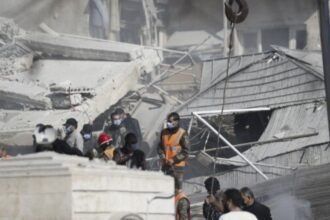 सीरिया-की-राजधानी-पर-इजरायल-ने-किया-हाहाकारी-हमला,-6-सीरियाई-सैनिकों-की-मौत