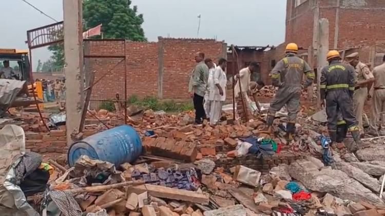 लखनऊ-में-पटाखा-फैक्टरी-में-भीषण-विस्फोट:-सात-लोगों-की-मौत-की-खबर,-पांच-घायल;-सीएम-योगी-ने-लिया-घटना-का-संज्ञान