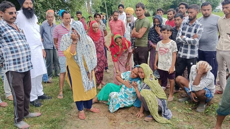 shahjahanpur-news:-झाला-के-पास-पड़ा-मिला-युवक-का-शव,-शरीर-पर-चोट-के-निशान,-परिजनों-ने-लगाया-हत्या-का-आरोप