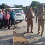 up-news:-खौफनाक…-सामान-के-नहीं-दिए-100-रुपये-तो-गैंगस्टर-को-चाकू-मार-कर-सिर-पर-पटका-बोल्टर,-मौत