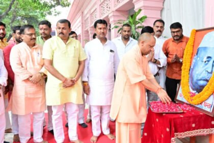 पूर्व-cm-गोविंद-वल्लभ-पंत-की-138वीं-जयंती:-सीएम-योगी-ने-कहा-यूपी-के-विकास-को-सकारात्मक-कदम-उठाए-पंडित-पंत-ने