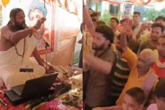 इटावा-जैसा-मामला:-पारस-मौर्य-पर-पहचान-छिपाकर-कथा-करने-का-आरोप,-ब्राह्मण-समाज-में-भड़का-रोष,-मांगनी-पड़ी-माफी