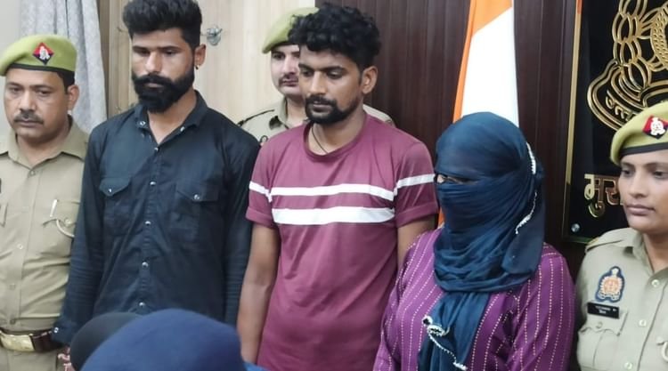 moradabad:-कारोबारी-की-तिजोरी-से-नकदी-चोरी-करती-थी-नाैकरानी,-चाबी-गायब-मिली-तो-हुआ-खुलासा,-पति-समेत-तीन-पकड़े