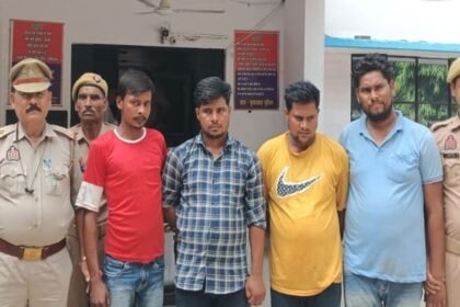 moradabad:-सरेराह-छात्राओं-से-छेड़खानी-और-फायरिंग,-चार-युवक-गिरफ्तार.-भेजे-गए-जेल,-तमंचा-भी-बरामद