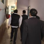 up:-सुरक्षा-के-इंतजाम-में-लगी-रही-पुलिस,-वकील-के-भेष-में-पहुंच-गया-पूर्व-विधायक,-न्यायाधीश-बोले-ये-बड़ी-चूक-है