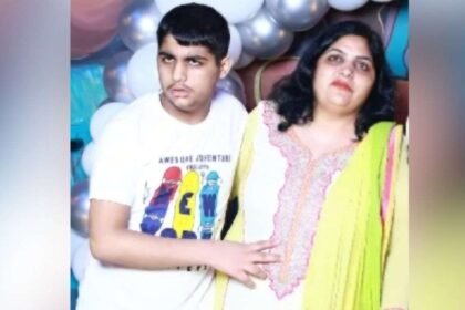 ग्रेटर-नोएडा:-मां-बेटे-ने-बिल्डिंग-के-13वें-फ्लोर-से-लगाई-छलांग,-हुई-मौत;-सुसाइड-नोट-भी-बरामद