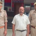 gajraula-news:-शिक्षिका-और-छात्राओं-से-अश्लीलता-में-प्रधानाचार्य-निलंबित,-काॅलेज-आने-पर-भी-लगा-प्रतिबंध
