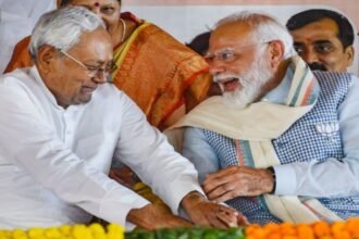 बिहार:-खड़ा-होकर-इनको-प्रणाम-कीजिए…cm-नीतीश-ने-pm-मोदी-की-तारीफ-में-क्या-क्या-कहा,-जानें