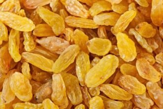 मेवा-बाजार:-gst-12-से-घटकर-हुई-5%,-फिर-भी-आसमान-पर-किशमिश-और-नारियल-गोले-के-दाम;-नवरात्र-तक-राहत-के-आसार-नहीं