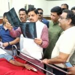 इंदौर-ट्रक-हादसे-में-घायलों-से-मिले-सीएम-मोहन-यादव,-डिप्टी-कमिश्नर,-acp-समेत-9-पुलिसकर्मियों-पर-गिरी-गाज
