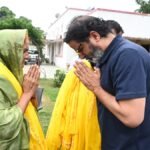 jdu-से-3-बार-विधायक-रहीं-दिग्गज-महिला-नेत्री-जन-सुराज-में-शामिल,-pk-ने-पीला-गमछा-ओढ़ाकर-किया-स्वागत